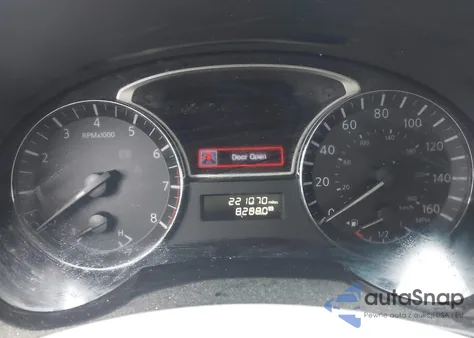 2015 Nissan Altima 2.5 Sv z USA, uszkodzony, nr VIN 1N4AL3AP2FC588263